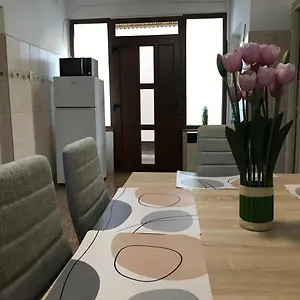 Summer Apartman